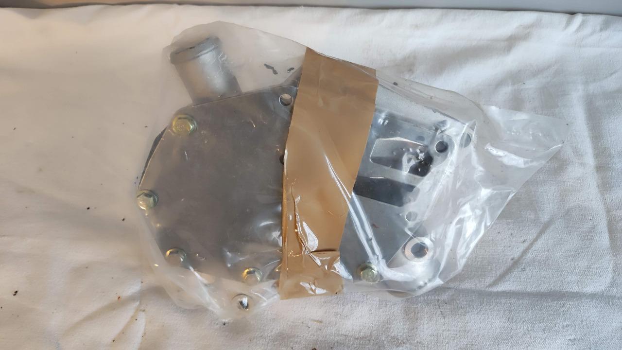 Pompe à eau RENAULT 5 (R5) Alpine LesAnciennes.com