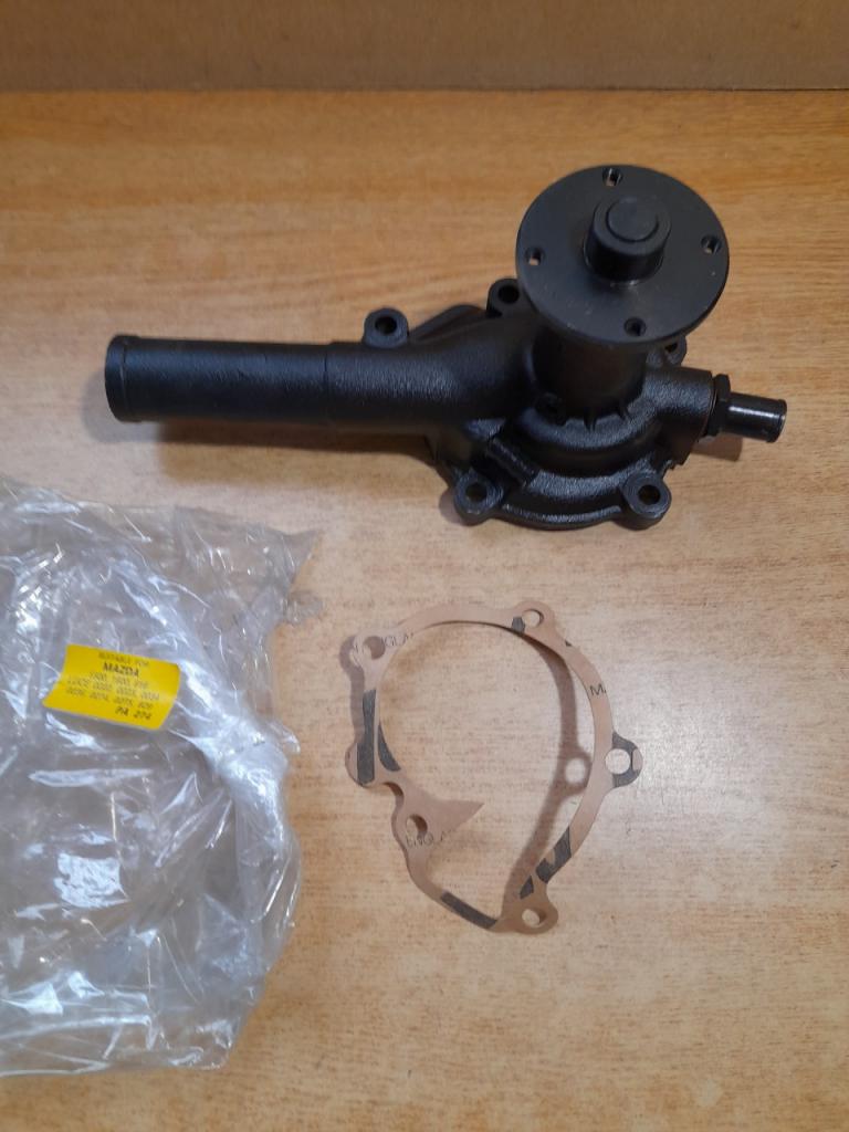 Pompe a eau Mazda 626 1500 1600 PA274 LesAnciennes.com