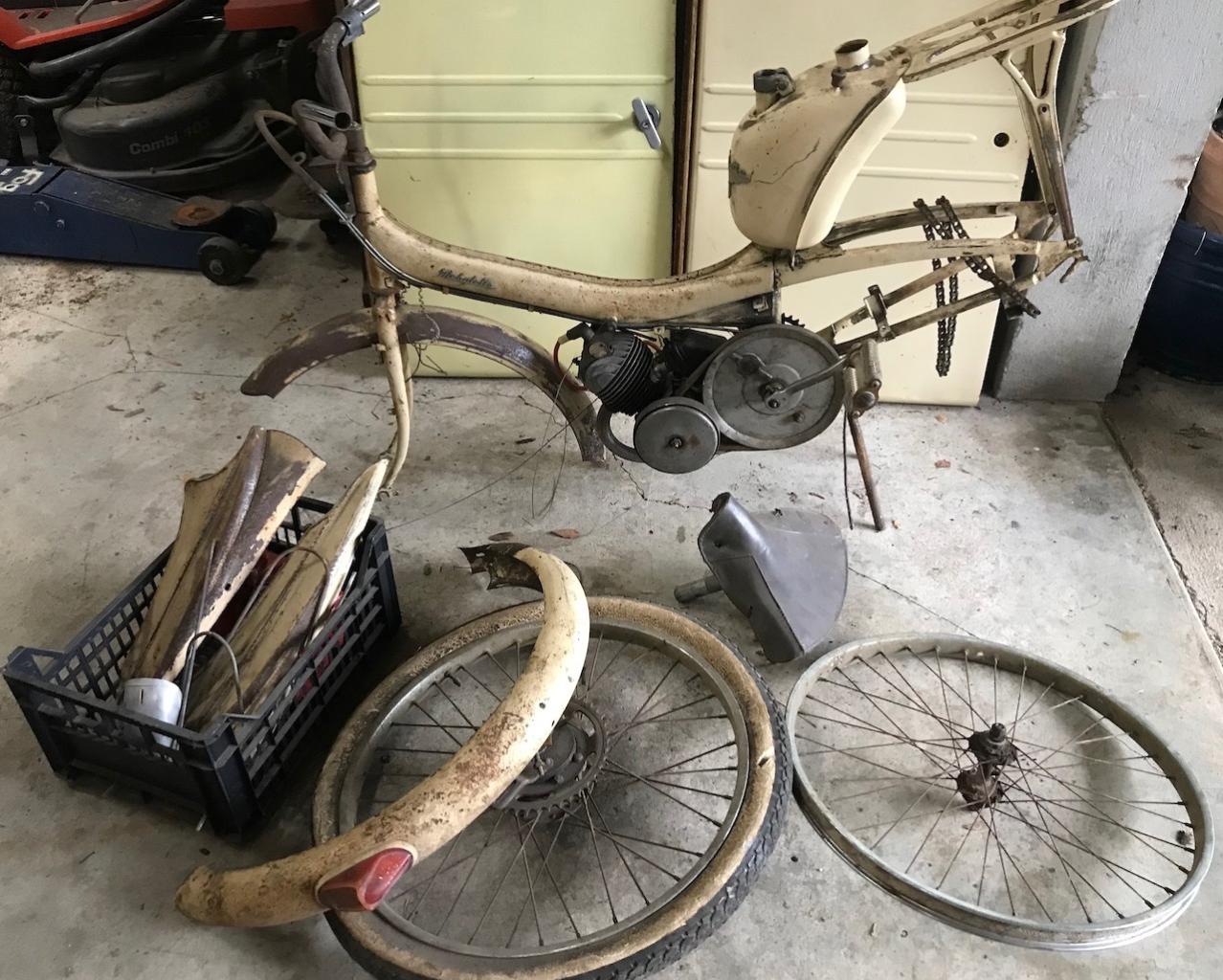 MOTOBECANE MOBYLETTE - 1951 LesAnciennes.com