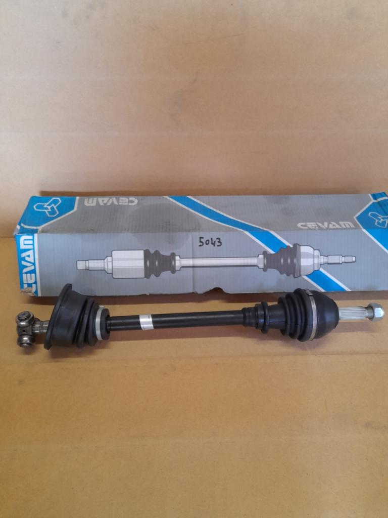 Cardan gauche Renault 19 1.2L 1.4L LesAnciennes.com