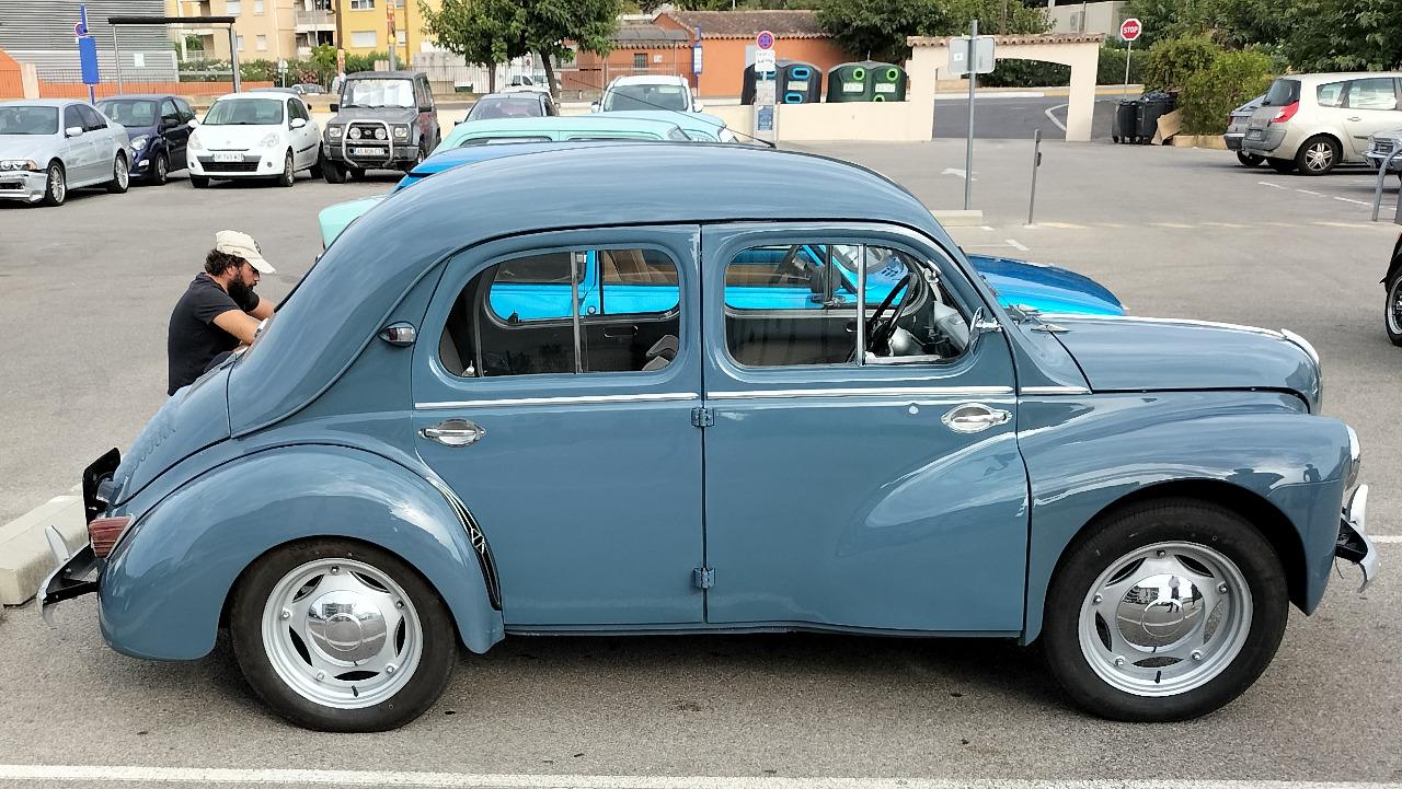 RENAULT 4CV - 1956 LesAnciennes.com