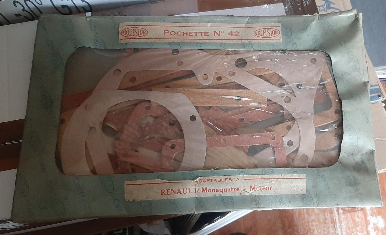 Pièces RENAULT Monaquatre POCHETTE JOINTS LesAnciennes.com