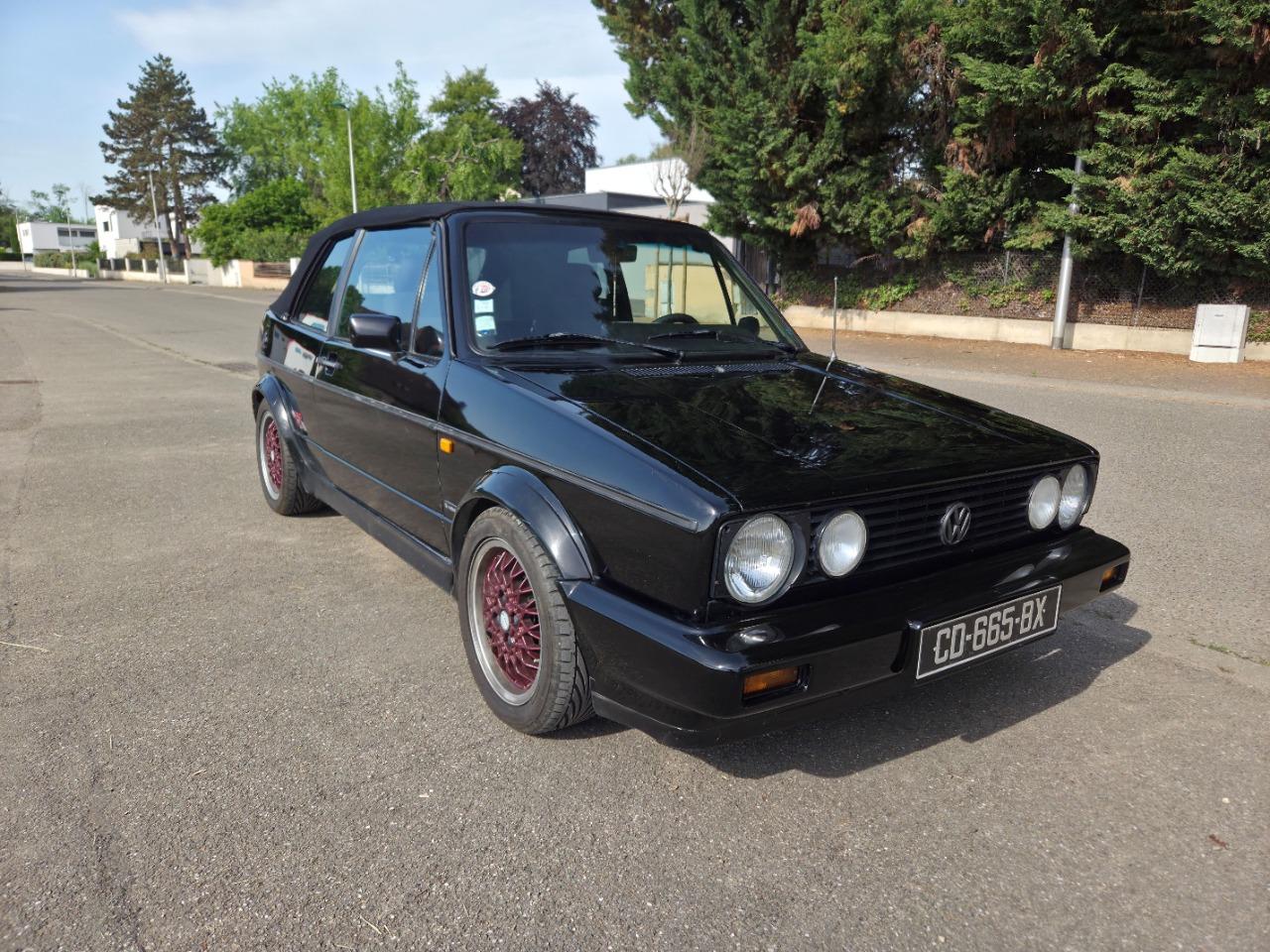 VOLKSWAGEN Golf Cabriolet - 1989 LesAnciennes.com