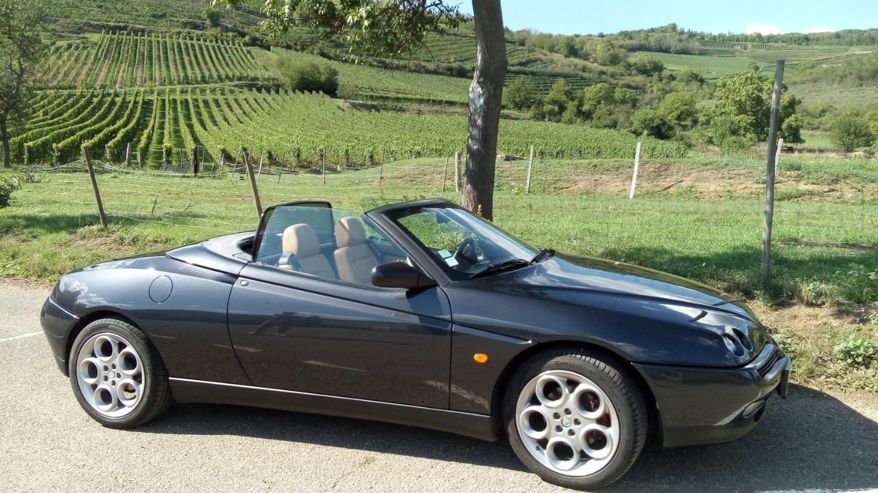 ALFA ROMEO Spider 916 - 1996 LesAnciennes.com