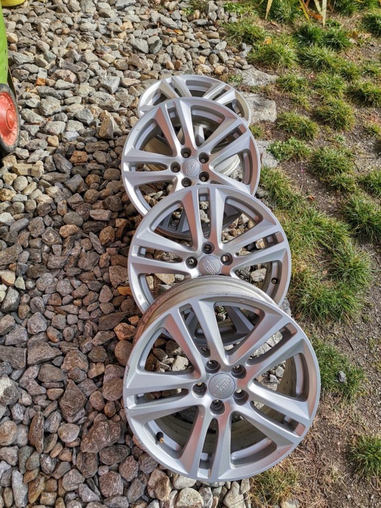 Pièces SUBARU Outback et Impreza LesAnciennes.com