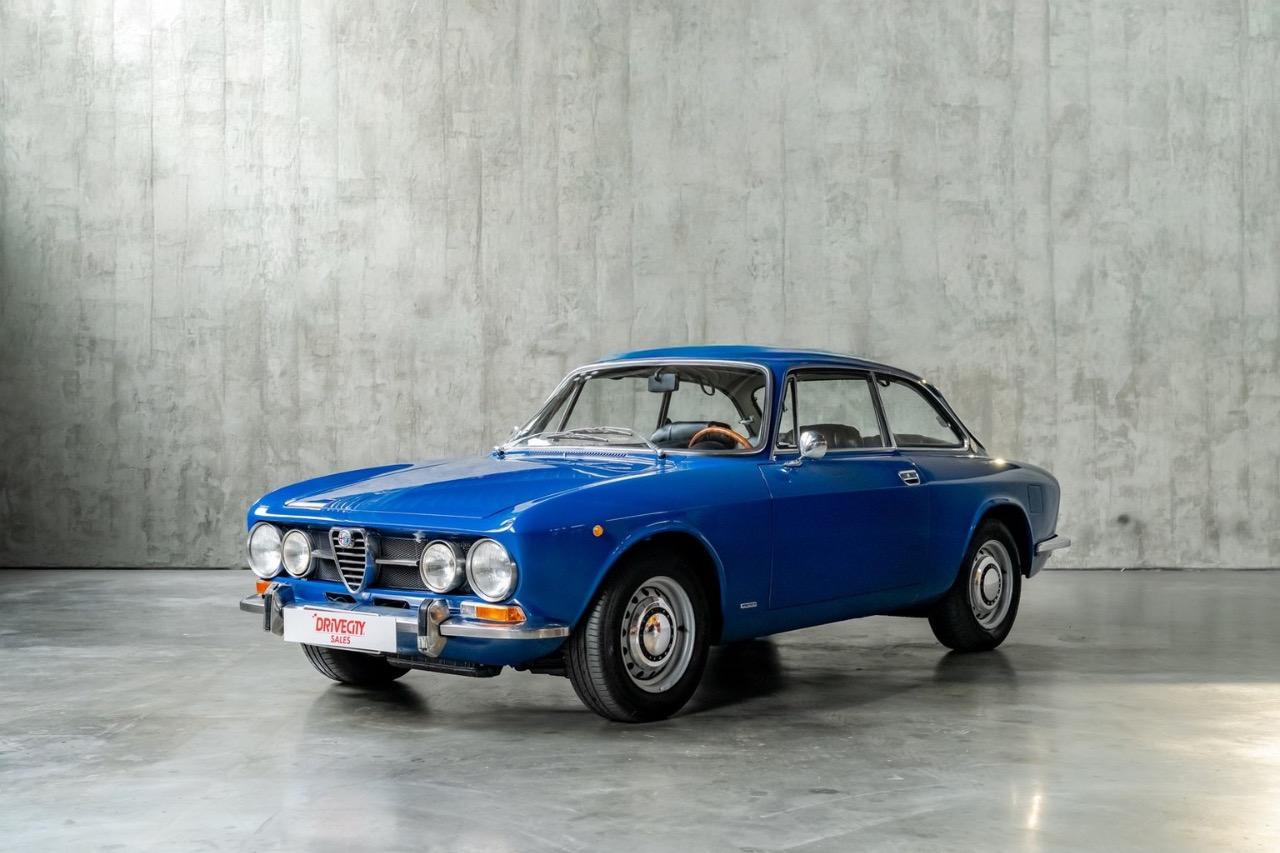 1971 Alfa Romeo 1750 GT, foto 1