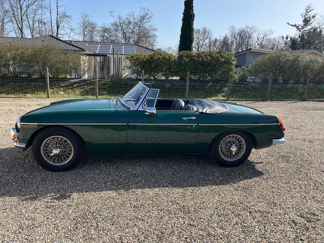 MG MGB - 1966 LesAnciennes.com