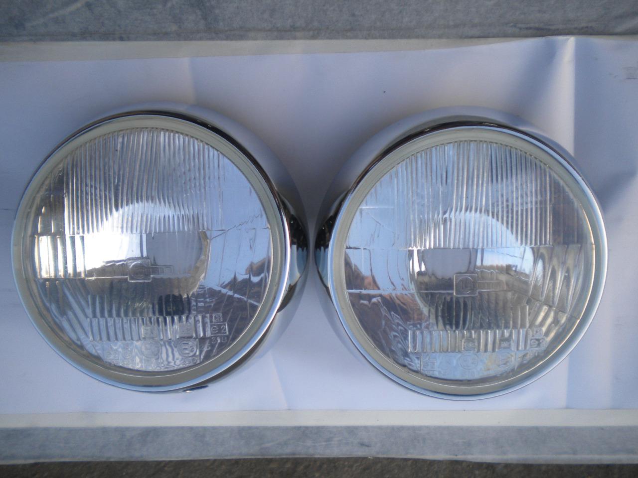 Optiques complets neufs d'ailes pour Alpine A110 LesAnciennes.com