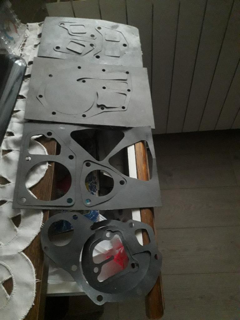 Divers joints ,moteurs ou autres LesAnciennes.com