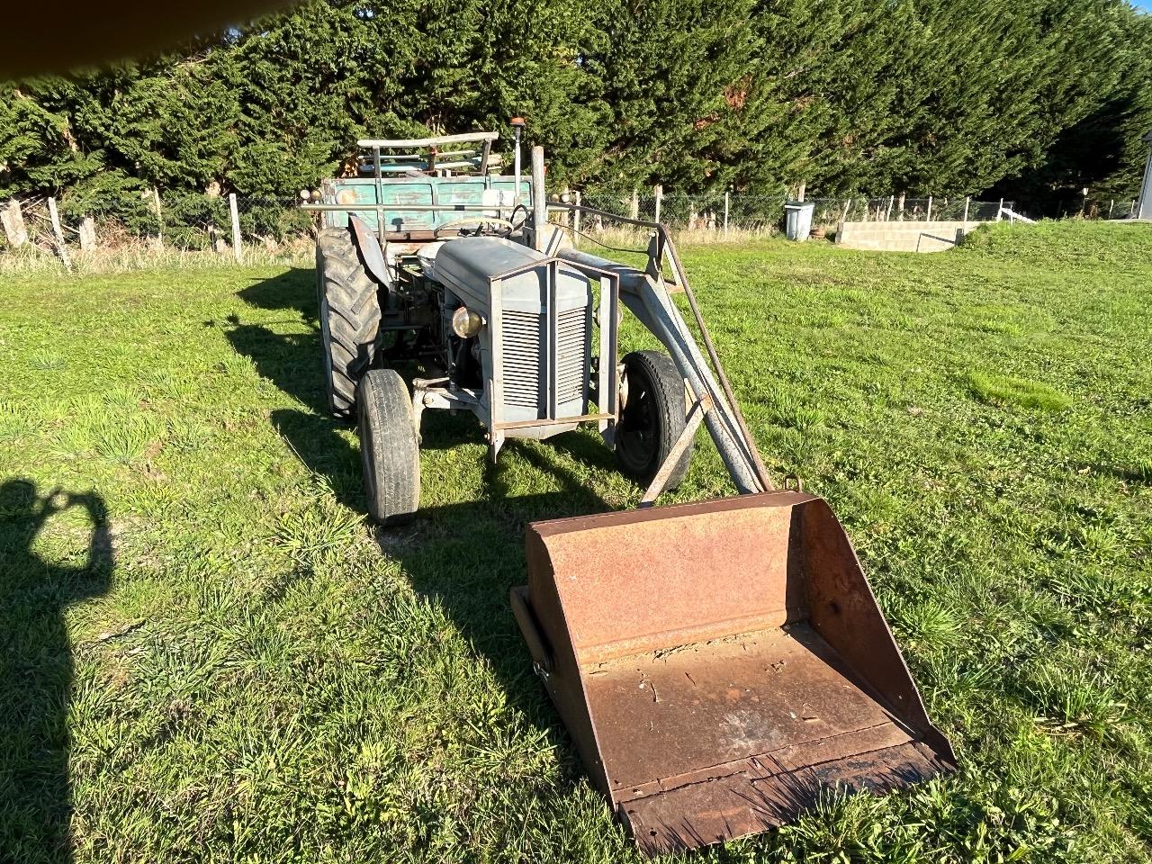 FERGUSON TEA 20 - 1955 LesAnciennes.com