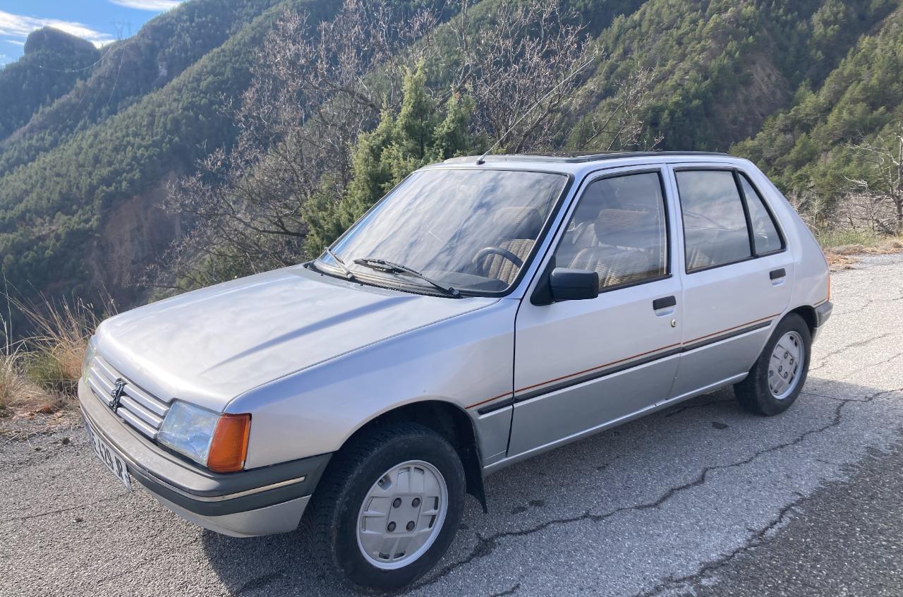 PEUGEOT 205 Open - 1987 LesAnciennes.com