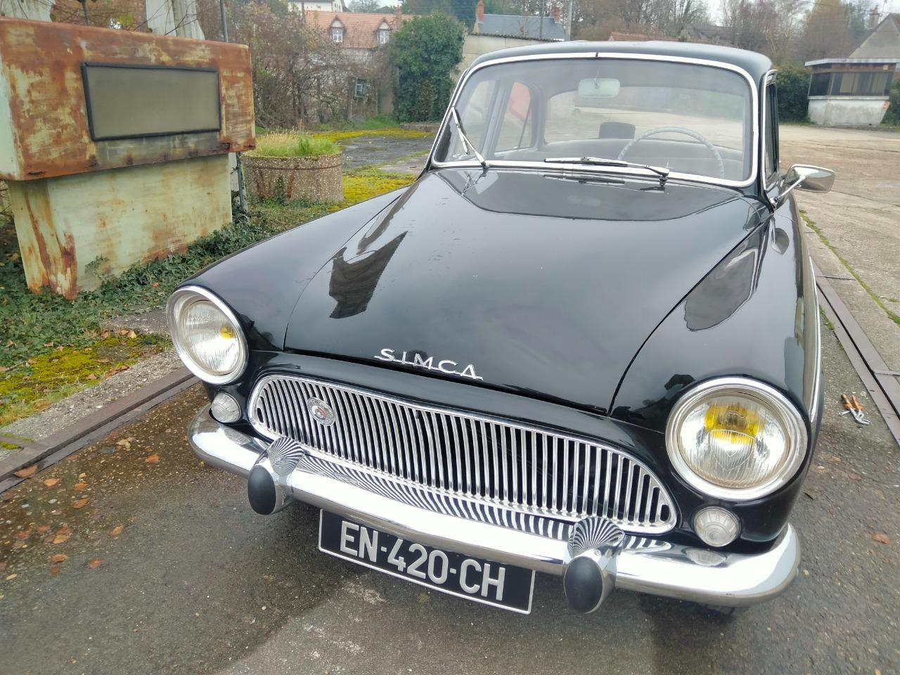 SIMCA Aronde - 1962 LesAnciennes.com