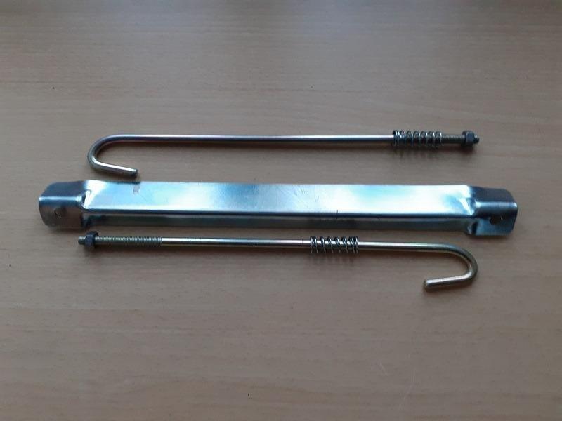 Fixation batterie PEUGEOT 203 LesAnciennes.com