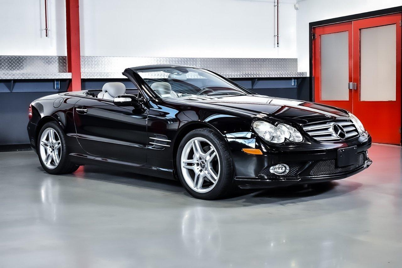 2007 Mercedes-Benz R230 SL550 Convertible 5,5L V8 LesAnciennes.com