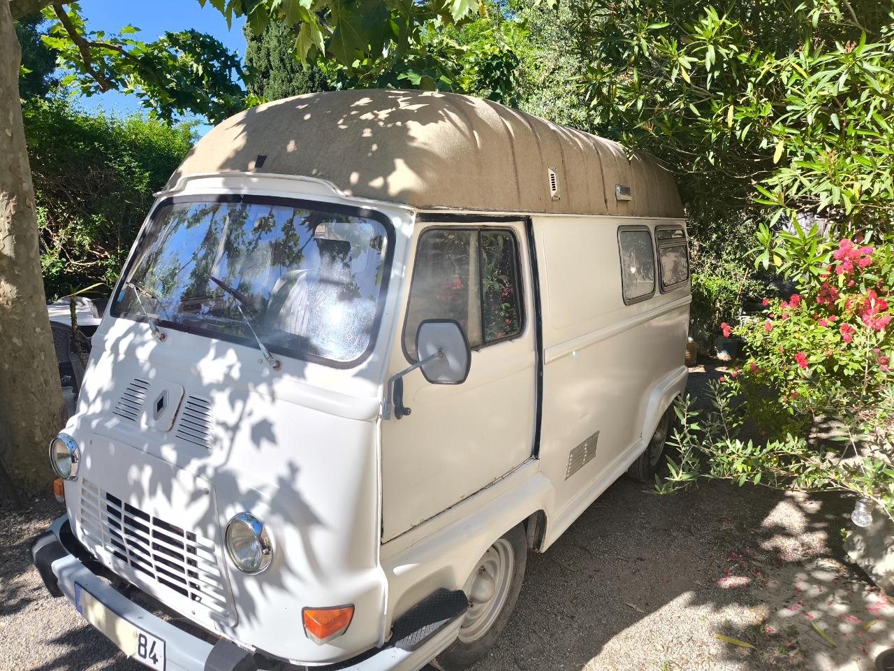 RENAULT Estafette Camping car - 1973 LesAnciennes.com