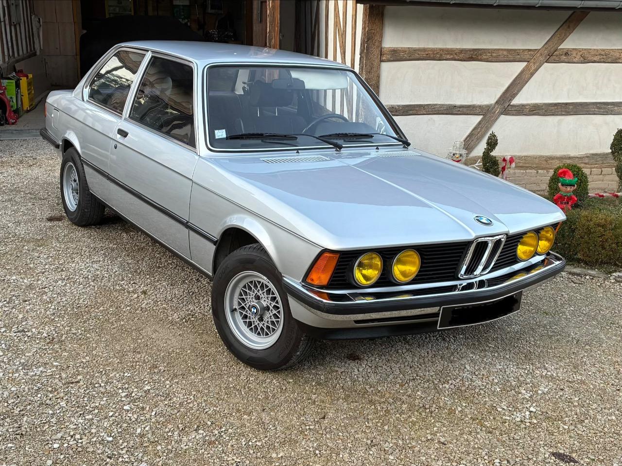 BMW 320 - 1977 LesAnciennes.com