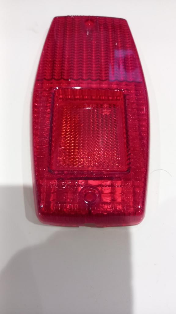 FEU AR DROITE ROUGE PEUGEOT 304 JUSQU A JUIN 1972 LesAnciennes.com