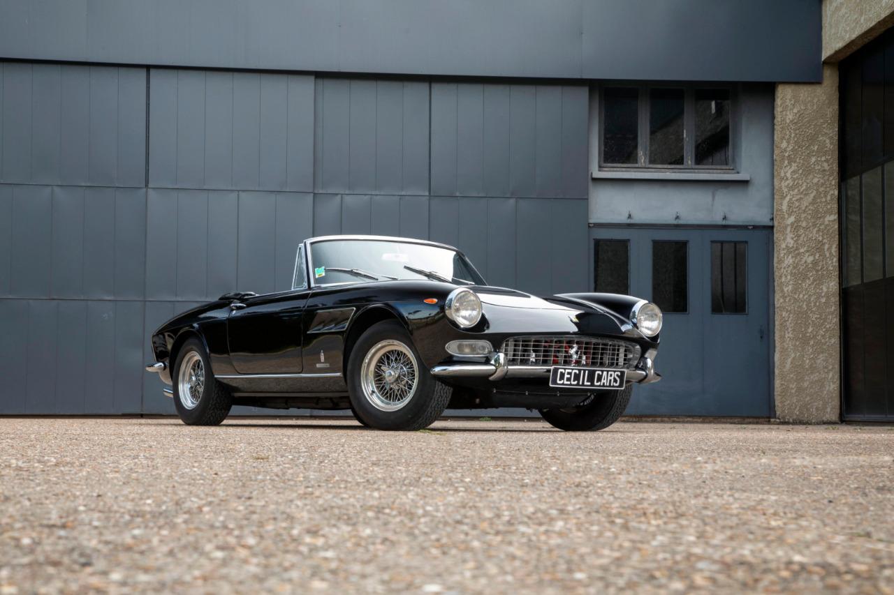 FERRARI 275 GTS - 1965 LesAnciennes.com
