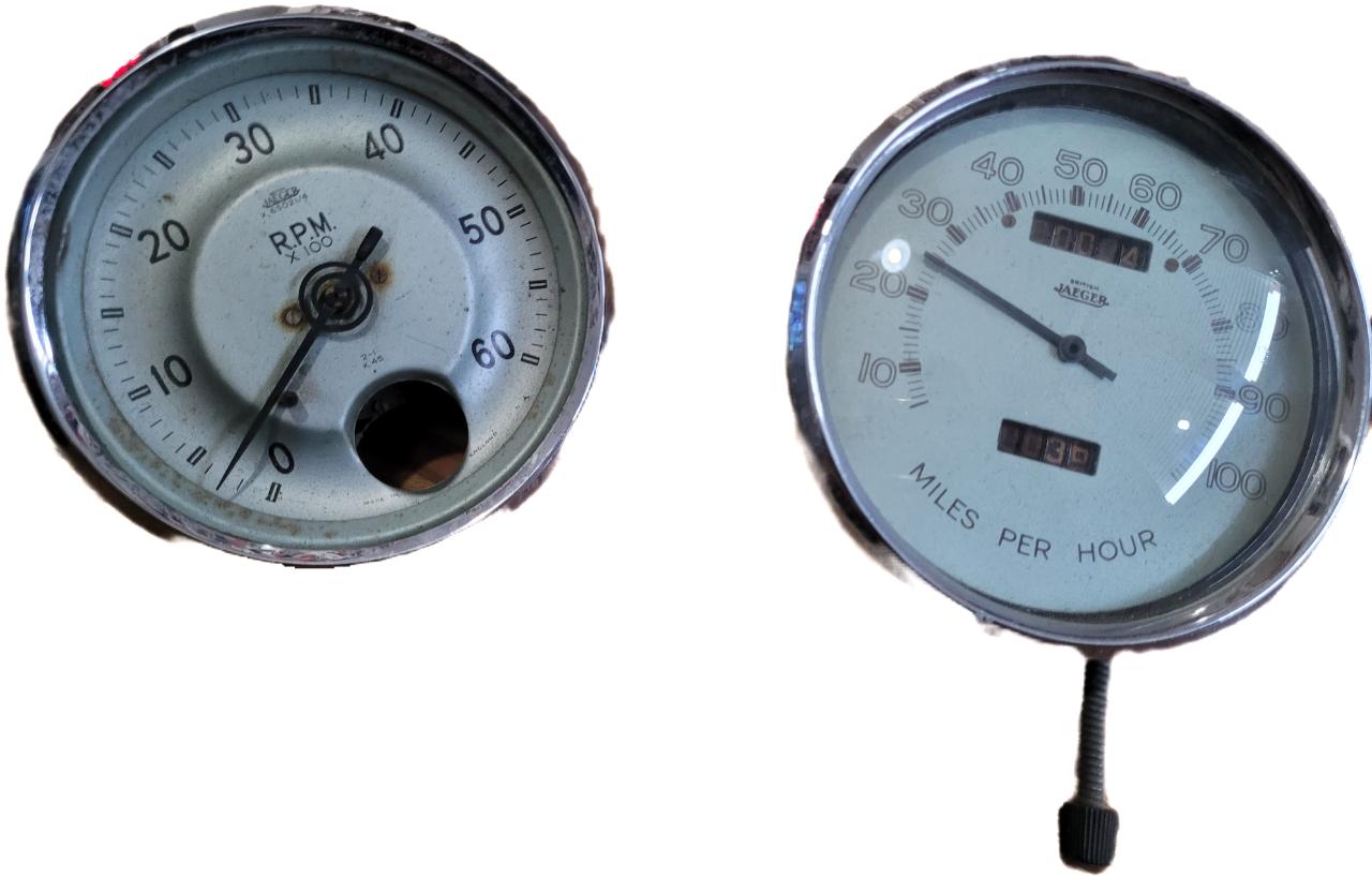 ENSEMBLE COMPTEURS MG TD LesAnciennes.com