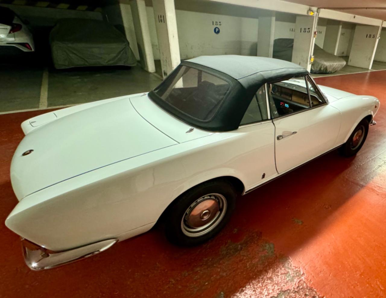 FIAT 124 Spider AS1 - 1969 LesAnciennes.com