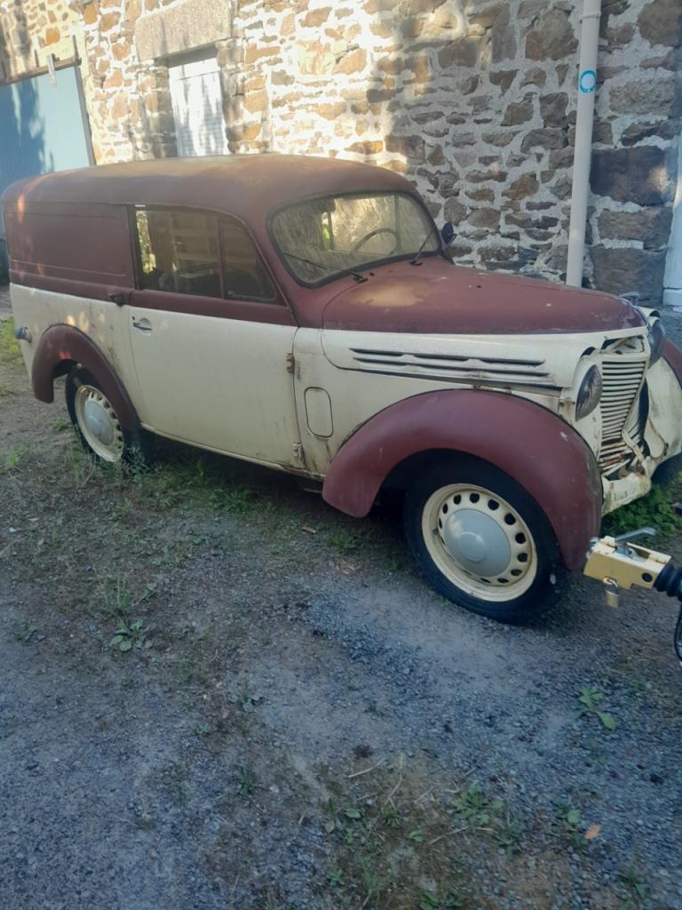RENAULT Juvaquatre - 1952 LesAnciennes.com