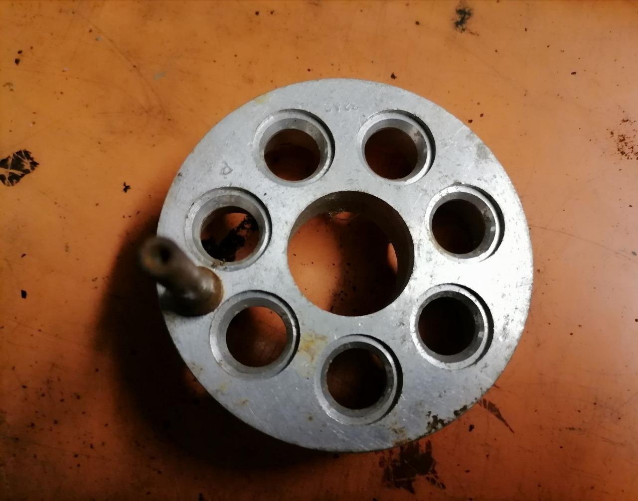 CITROEN DS19 pièce neuve pompe hp LesAnciennes.com