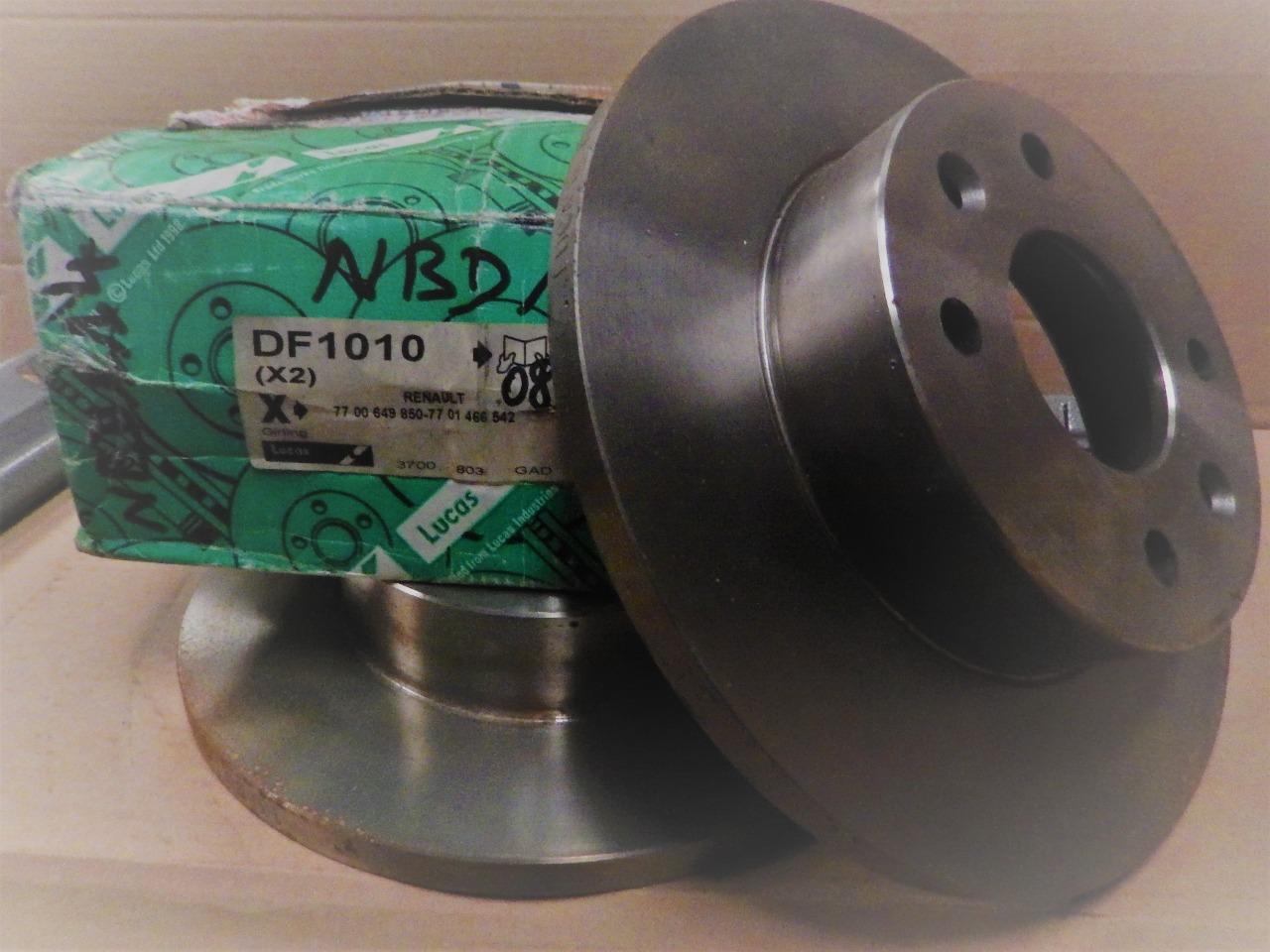 Disques de frein neufs RENAULT 18 Fuego LesAnciennes.com