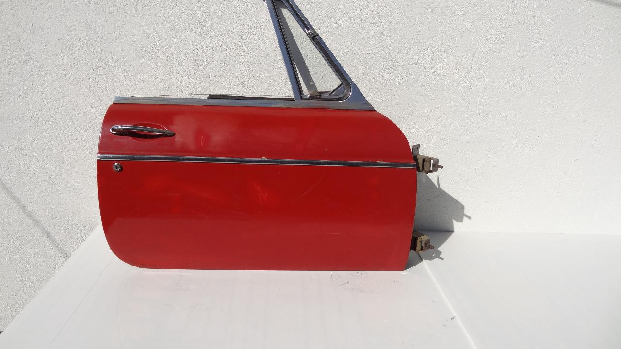 Portes MG MGB GT LesAnciennes.com