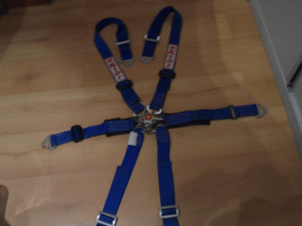 Harnais 6 points LesAnciennes.com