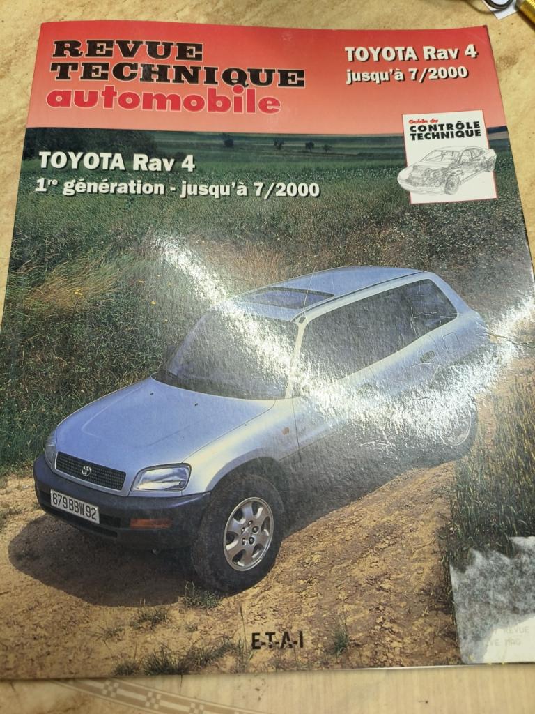 RTA Toyota RAV4 LesAnciennes.com