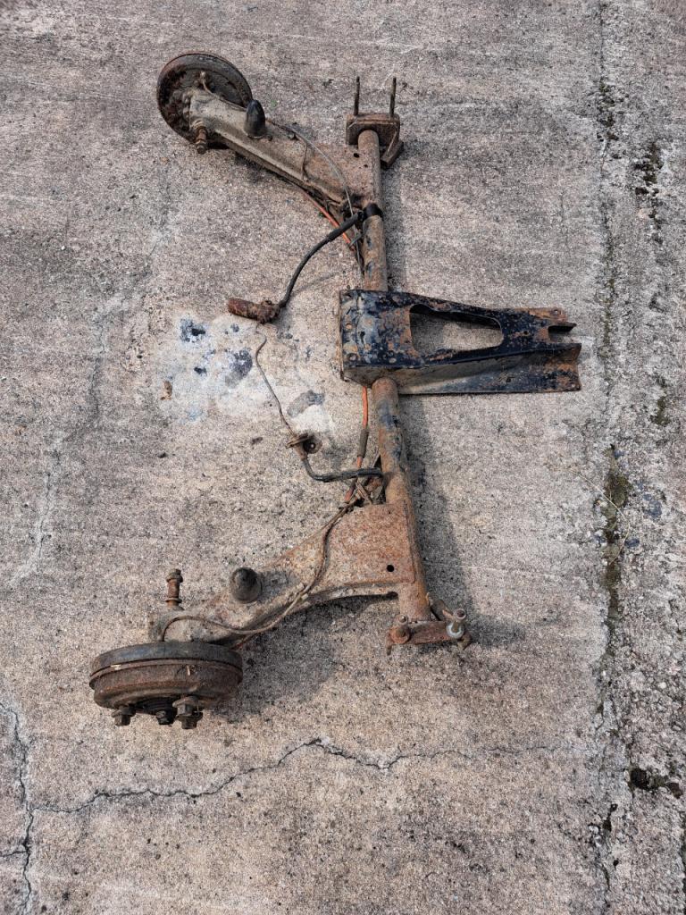 Train arrière PEUGEOT 104 LesAnciennes.com