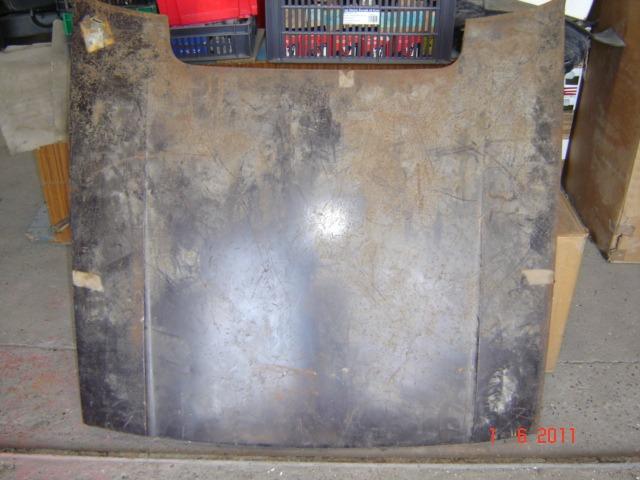 Capot moteur TRIUMPH Stag neuf d'ORIGINE LesAnciennes.com