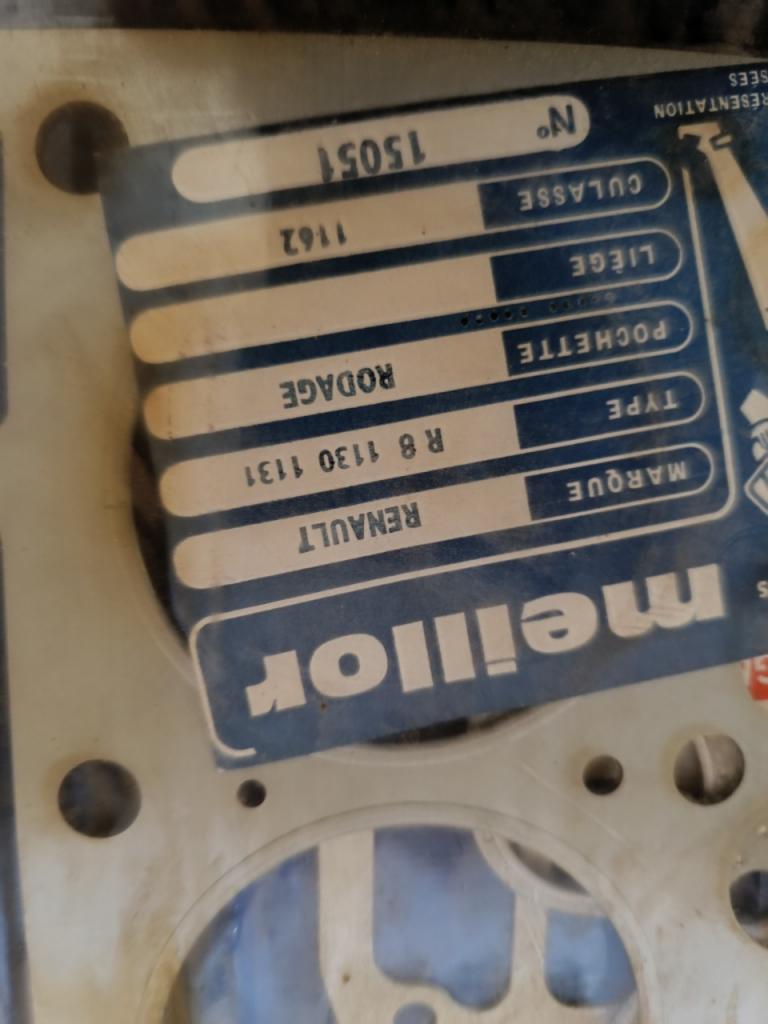 Pièces RENAULT 8 (R8) R1130/R1131 LesAnciennes.com