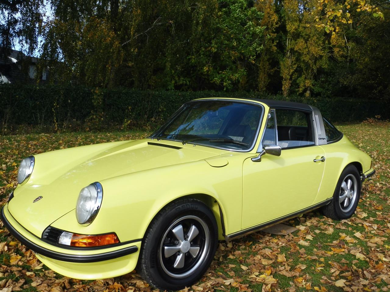 PORSCHE 911 2,4 E TARGA - 1973 LesAnciennes.com