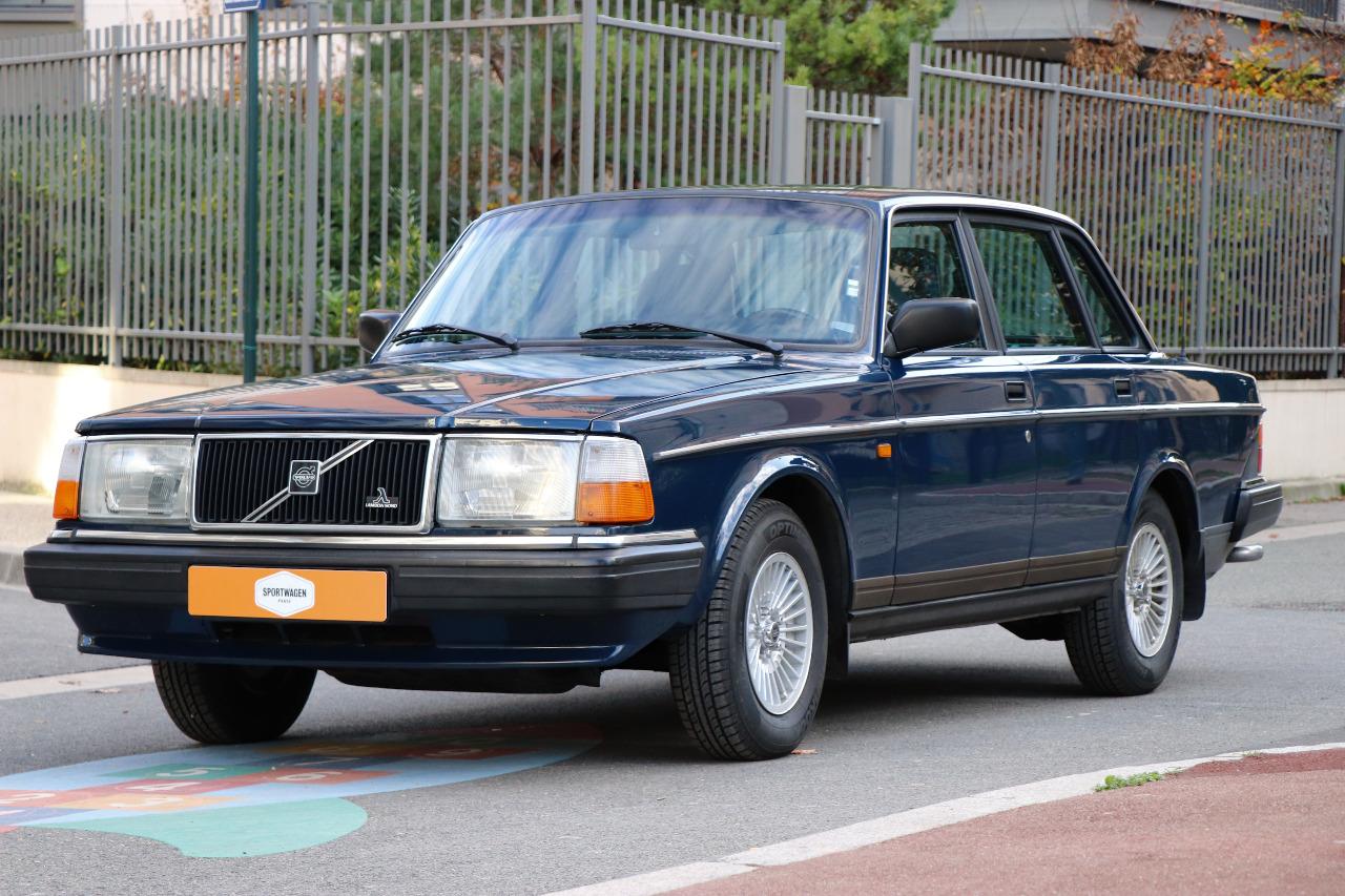 VOLVO 240 GL - 1989 LesAnciennes.com