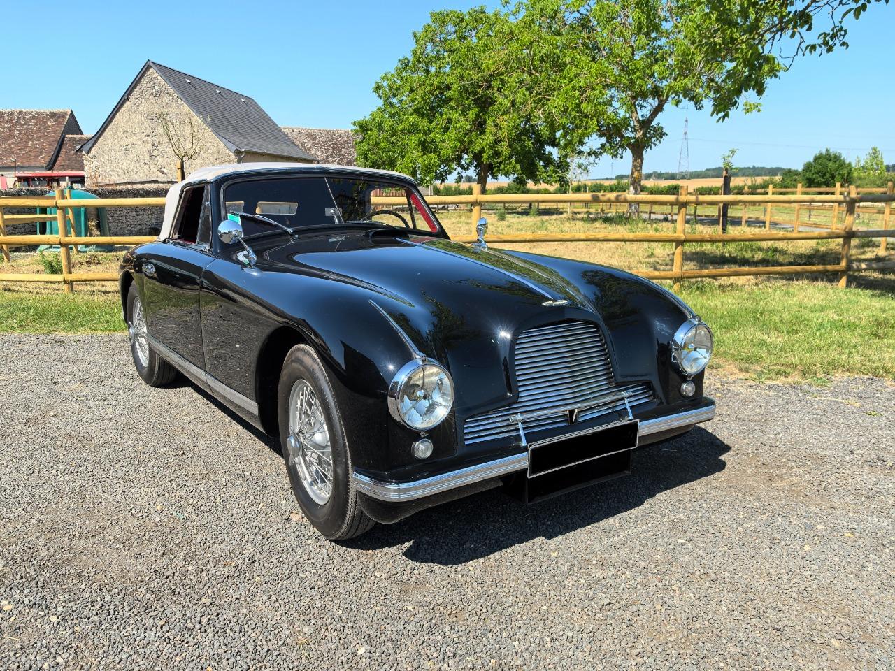 ASTON MARTIN DB2 DROPHEAD COUPE - 1953 LesAnciennes.com