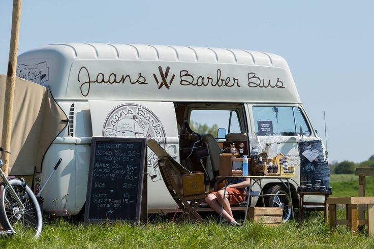 VOLKSWAGEN Combi T2A - 1970 LesAnciennes.com