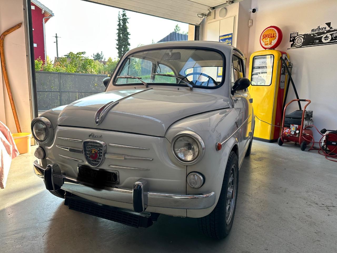 FIAT 850 TC - 1963 LesAnciennes.com