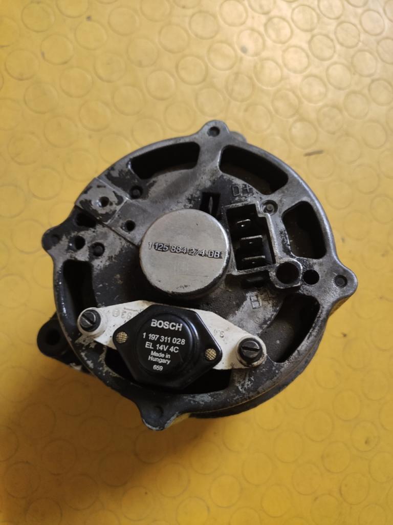 Alternateur MERCEDES 280 SL R107 LesAnciennes.com