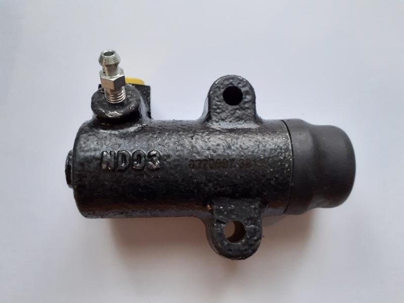 Récepteur d'embrayage PEUGEOT 404 Pick-up LesAnciennes.com