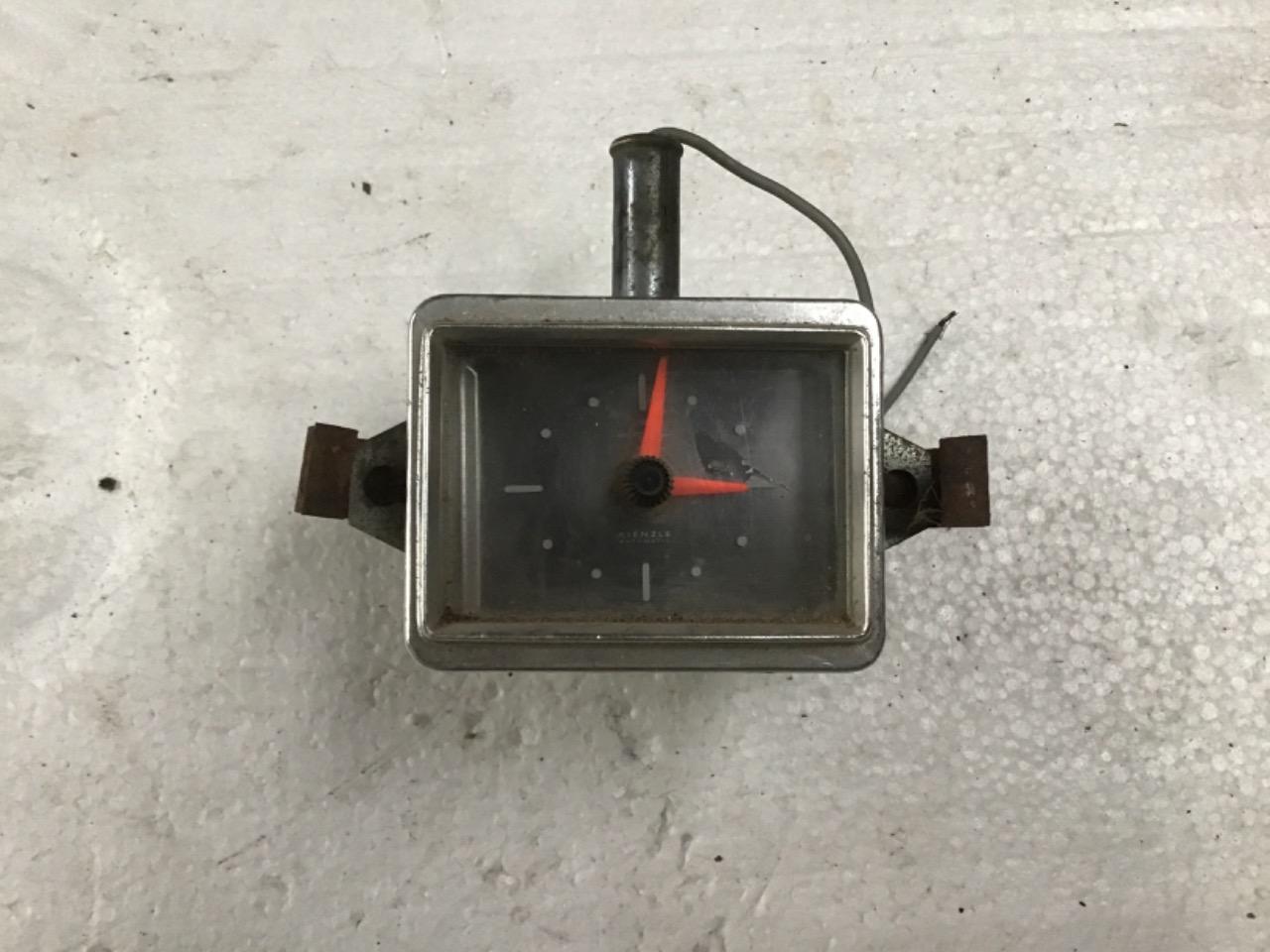 HORLOGE DE BORD KIENZLE 12V FONCTIONNELLE LesAnciennes.com