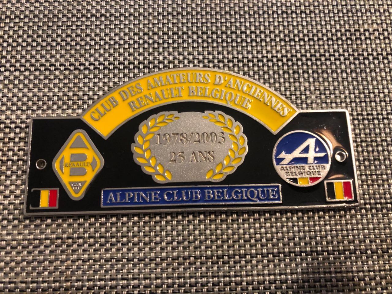 Plaque emblème insigne ALPINE RENAULT club . LesAnciennes.com