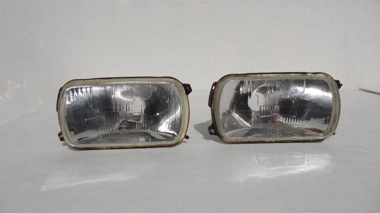 Phares RENAULT 10 (R10) LesAnciennes.com