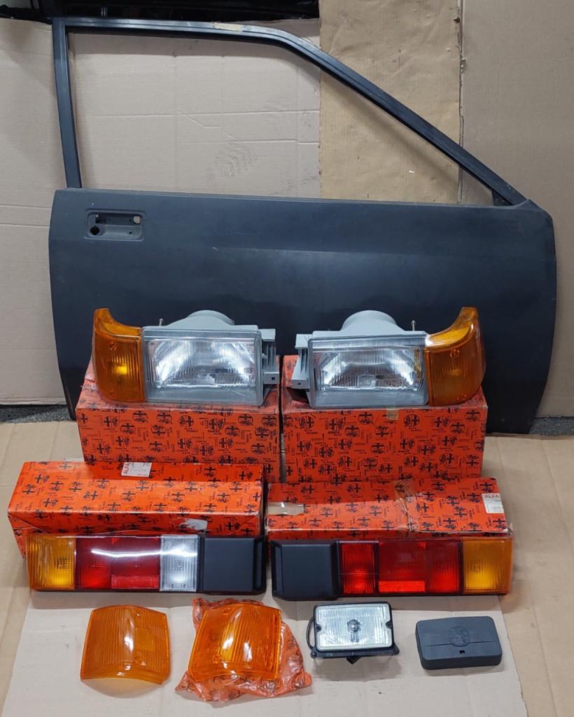 Diverses pièces neuves d'époque ALFA ROMEO Arna LesAnciennes.com