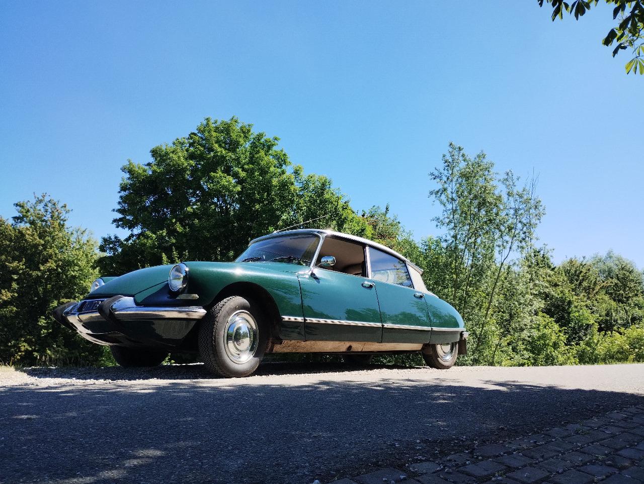 CITROEN DS 21 M confort - 1966 LesAnciennes.com