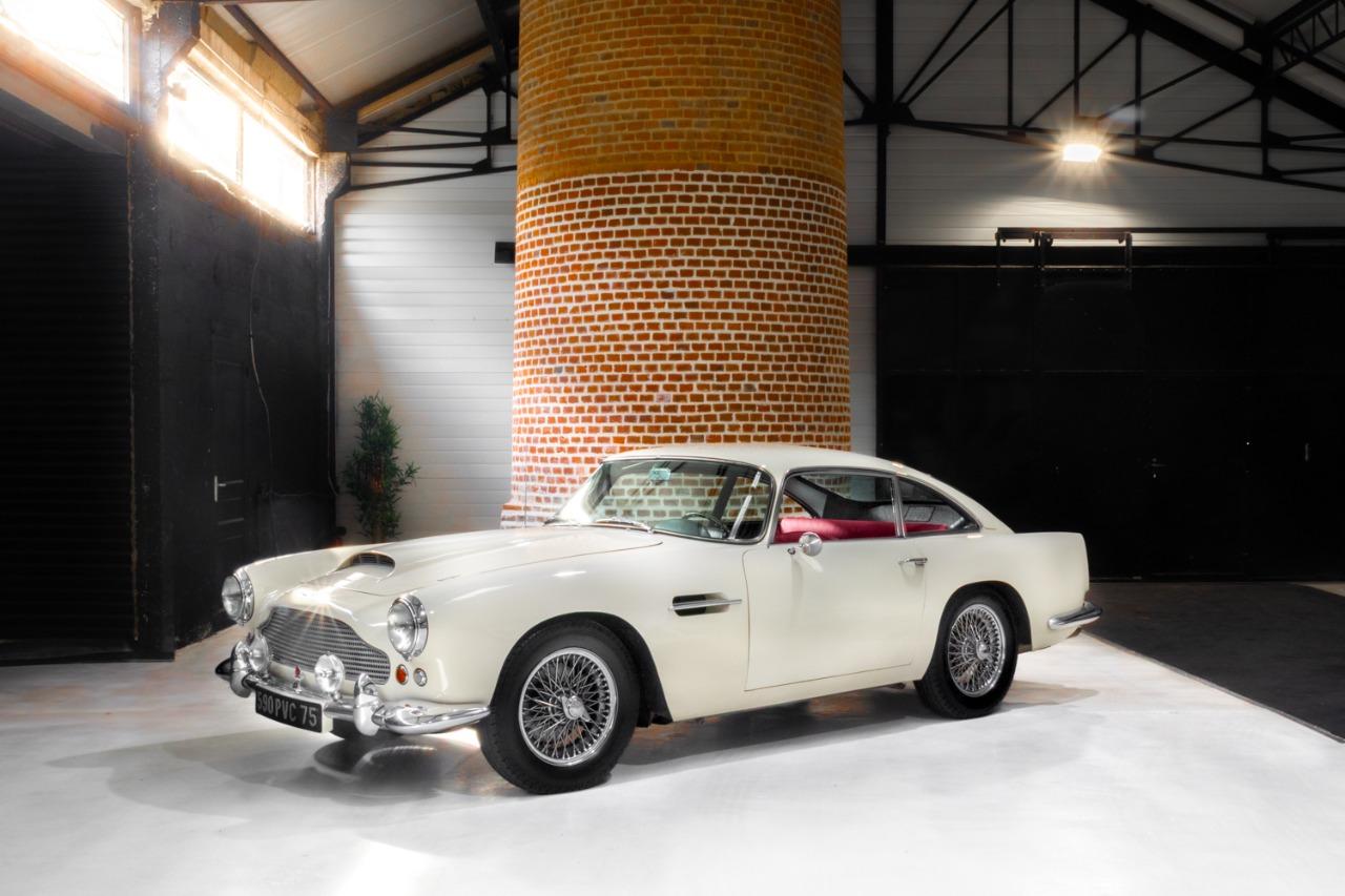 ASTON MARTIN DB4 - 1961 LesAnciennes.com