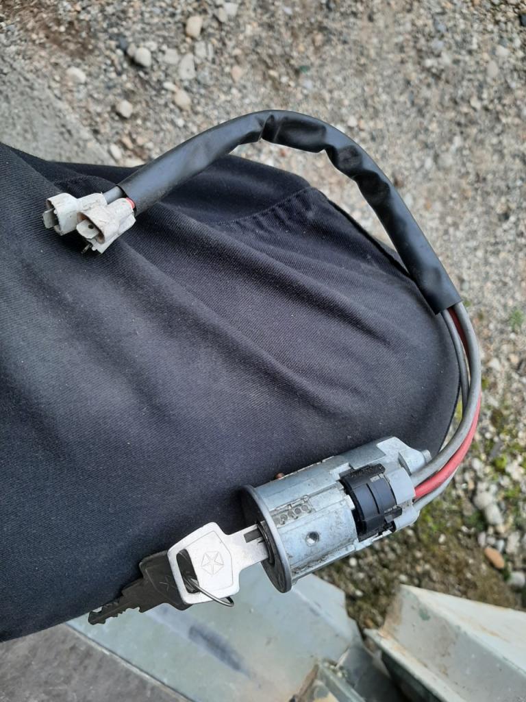 Neiman SIMCA 1100 LesAnciennes.com