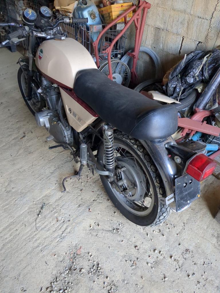 LAVERDA 750 GTL GTL - 1976 LesAnciennes.com