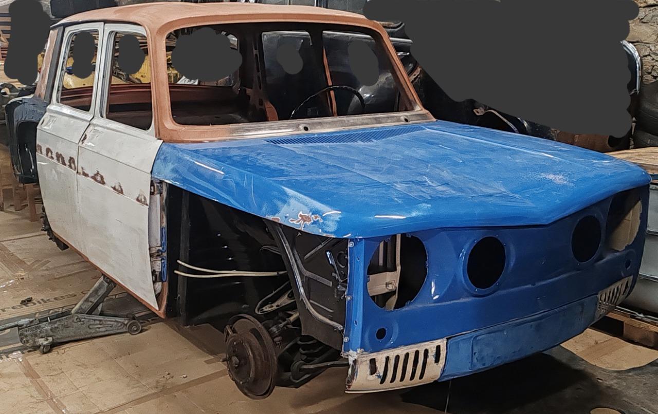 RENAULT 8 (R8) - 1968 LesAnciennes.com