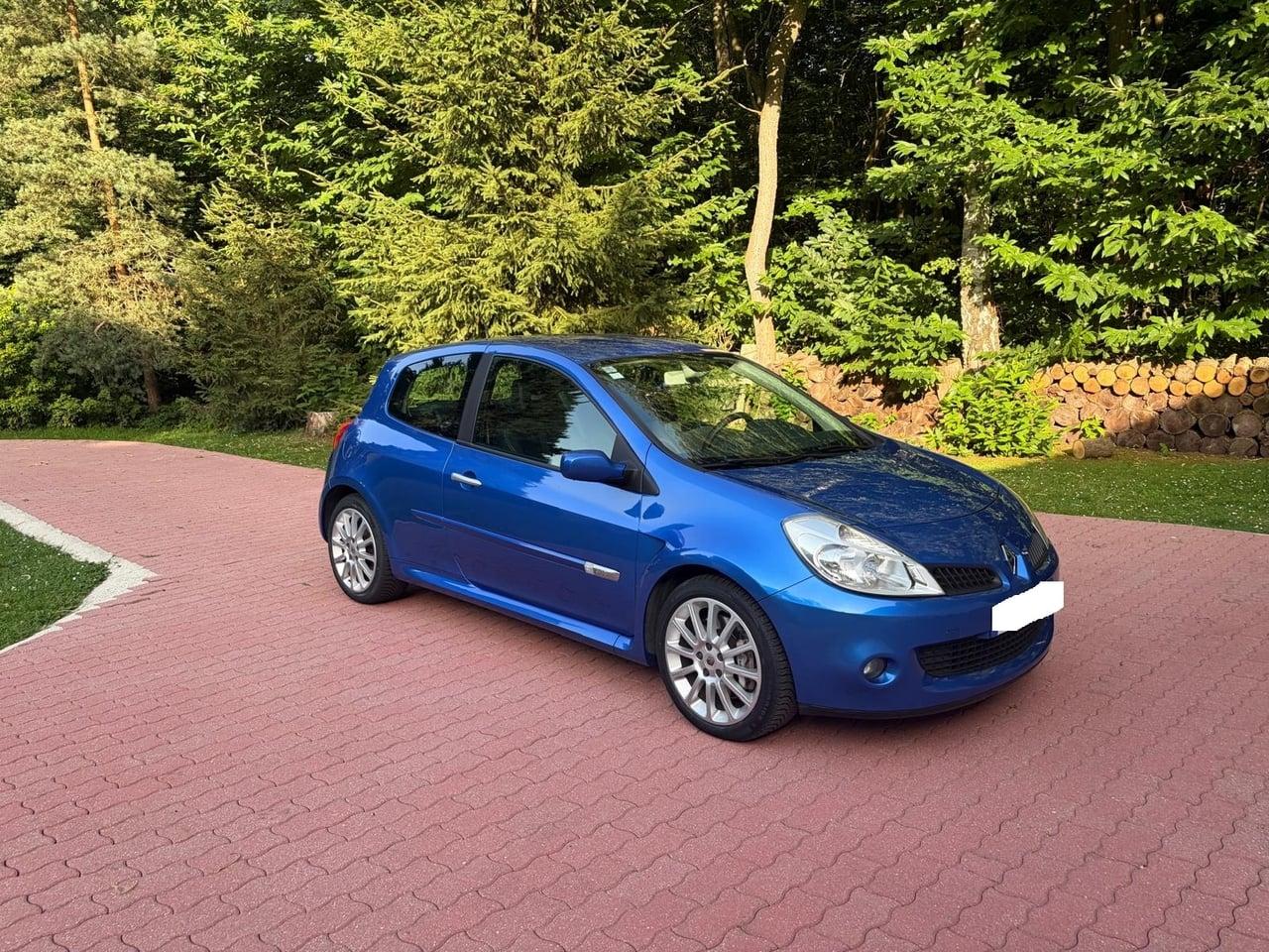 2007 Renault Clio Renaultsport 197 Mk3 LesAnciennes.com
